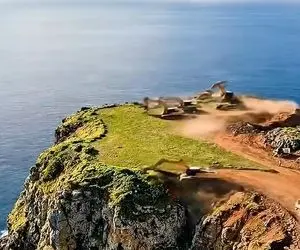 معماری خلاقانه؛ پول باشه صفا هست زندگی هست تو خرابه لب ساحل یه قصر ساختن فضایی