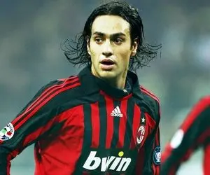 یحیی گل محمدی واقعاً مخالف دستیاری نستا در پرسپولیس بود؟