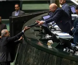 سیگنال مثبت مجلس به لایحه بودجه پزشکیان /تندروها صف کشیدند، ۱۴۶ نماینده همراهی نکردند