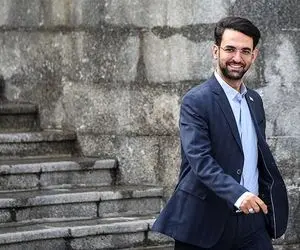 کری‌خوانی وزیر ارتباطات این بار سوژه هواداران استقلال شد 