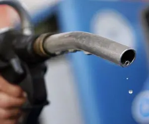 سهمیه بنزین تیر ماه چه زمانی واریز می‌شود و چقدر است؟