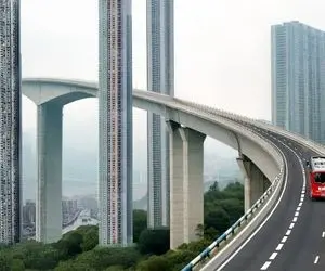 ساخت چین؛ بلندترین پل هوایی دنیا که ماشین ها تا ارتاع برج خلیفه دبی بالا میرن