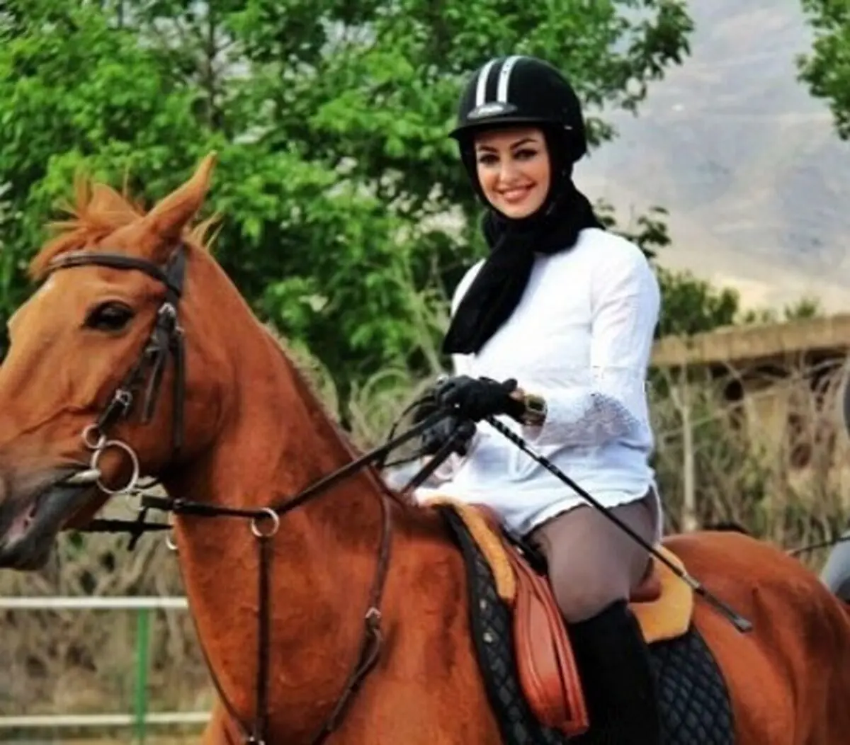 nafiseh-roshan-3