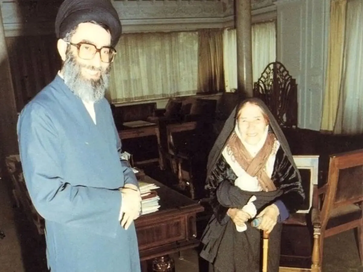 علی