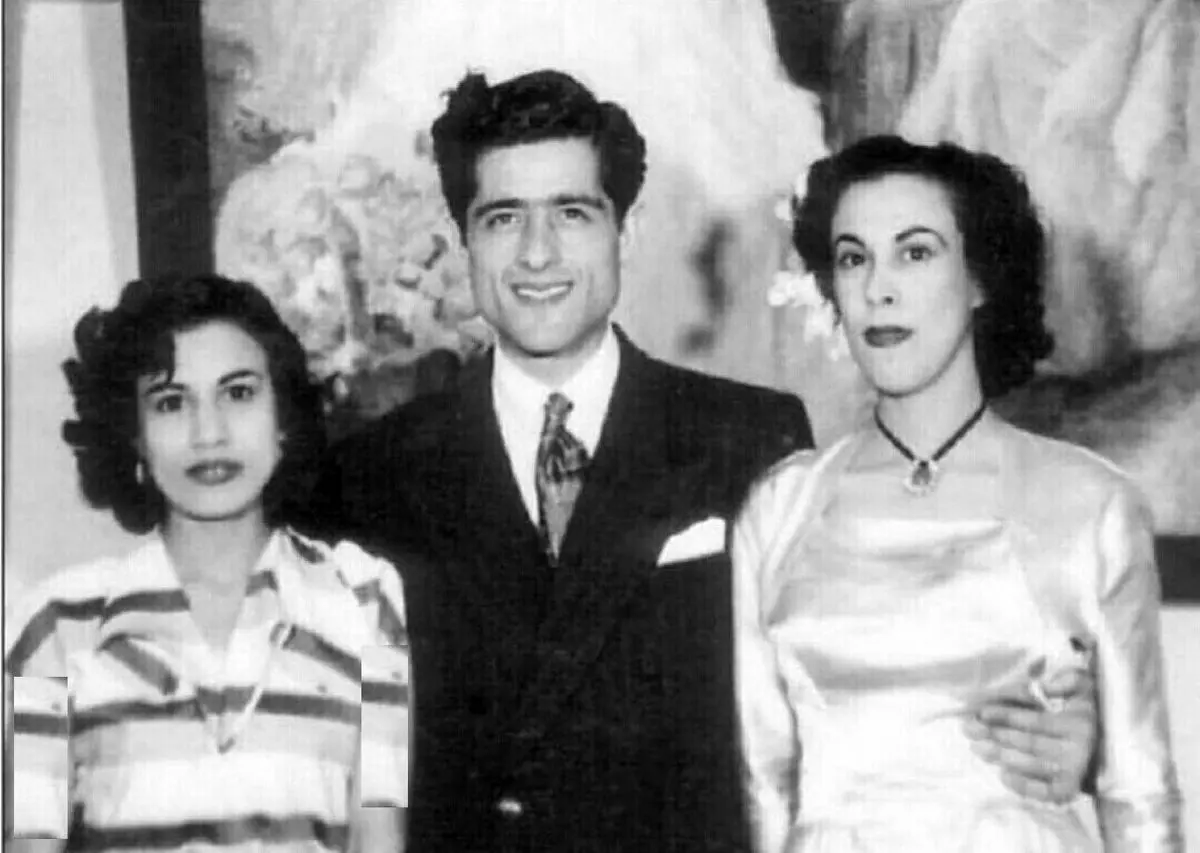 امام خمینی را کلمه الحق میدانم؛ روسری سر میکنم تا شاه از ایران برود امام خمینی را کلمه الحق میدانم؛ روسری سر میکنم تا شاه از ایران برود