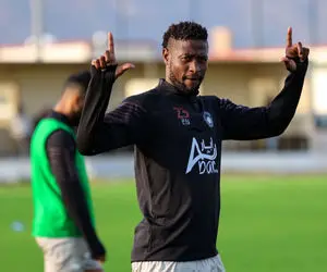 مهاجم خارجی به استقلال پیوست