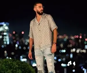 حاشیه‌سازی بنزما با گذاشتن چیزی مثل سیگار در دهان!