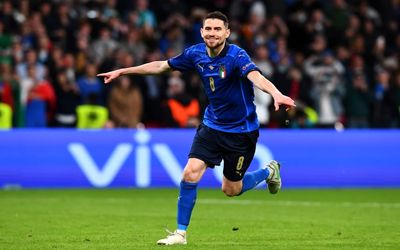 ستاره تیم ملی ایتالیا: به بردن توپ طلا فکر می کنم!