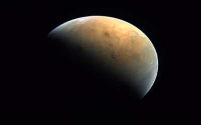 اولین عکس ماهواره امید امارات از مریخ