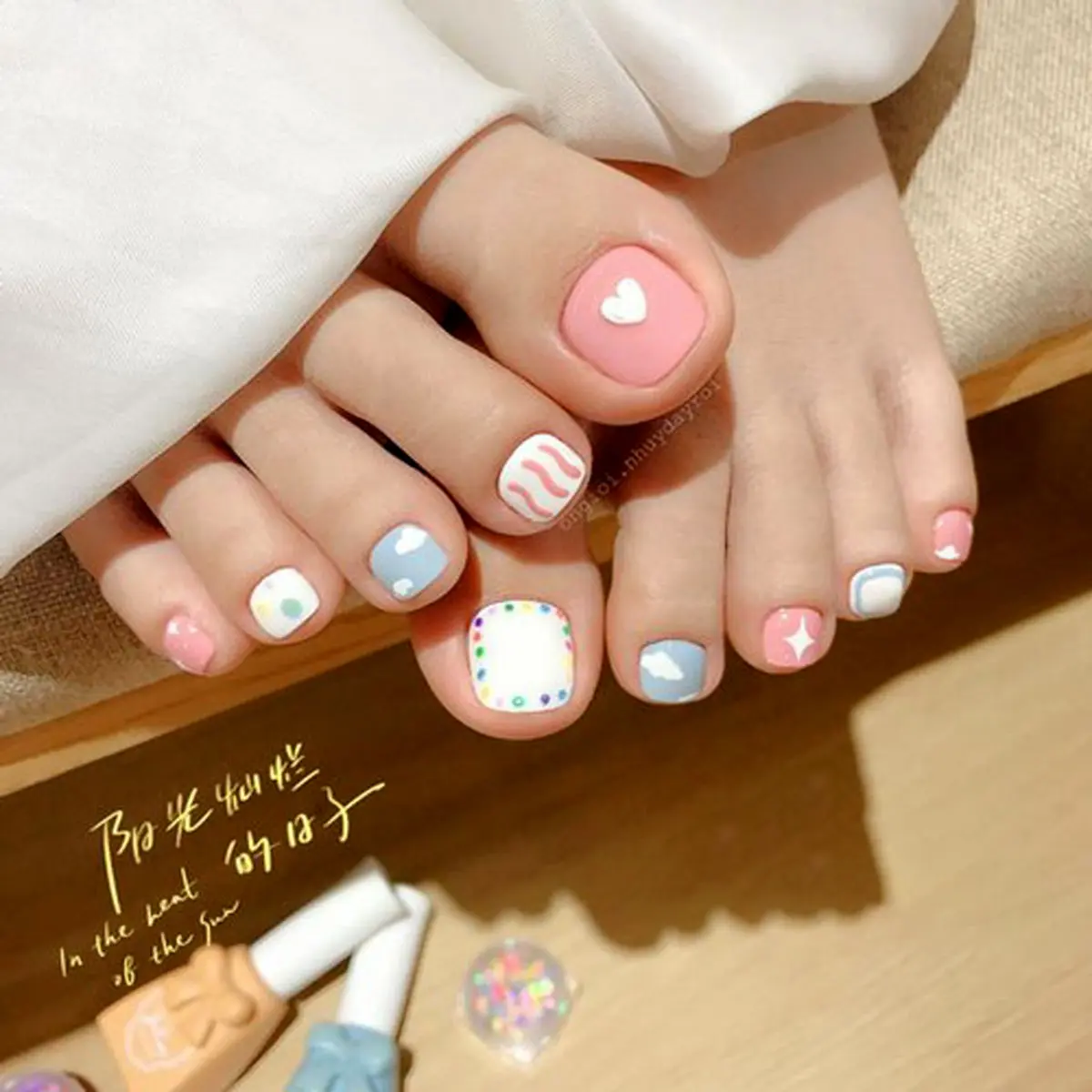 the-latest-model-of-girls-toenail-design-23