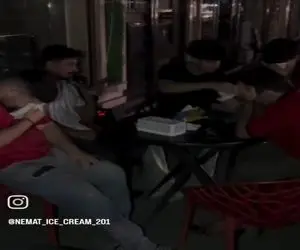 آواز احساسی؛ پسرا برا برق مراسم هفتم گرفتن خواننده چنان سوزدار خوند توام گریه میکنی