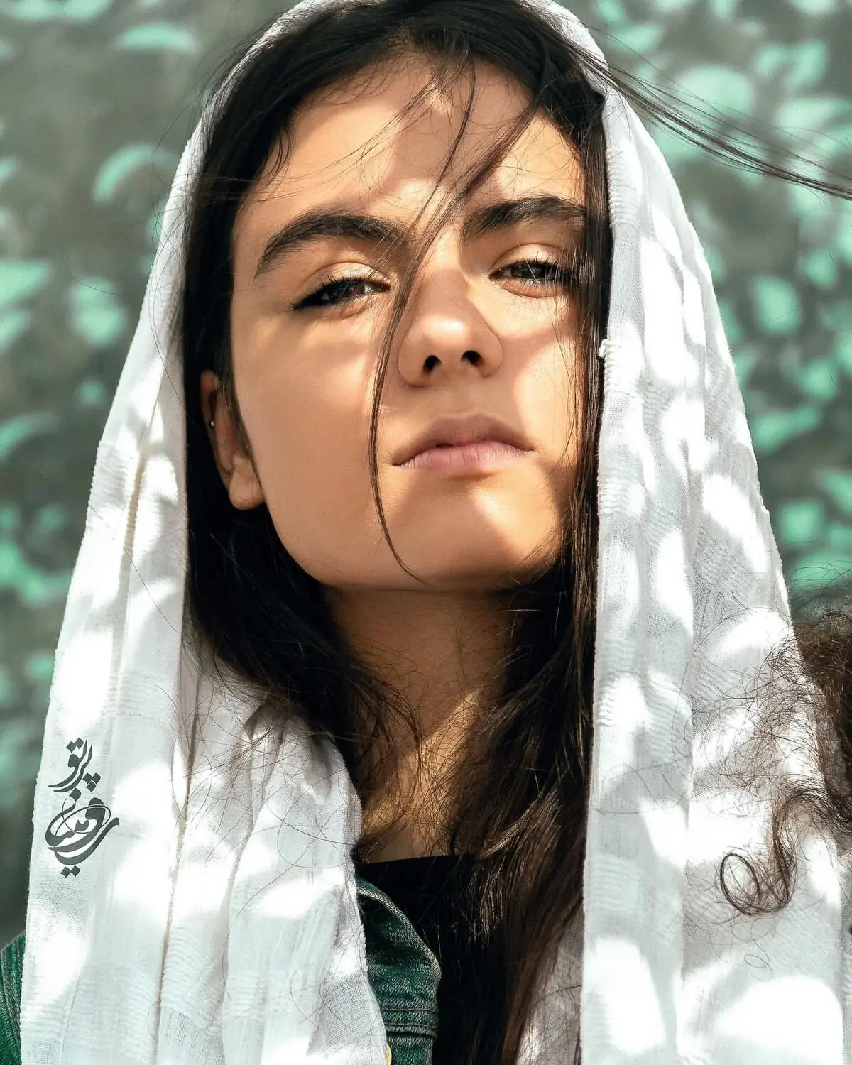 sarahatami.official_1638459876