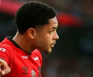 امشب از ستاره تازه وارد بارسلونا رونمایی می شود!