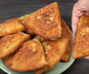آموزش آشپزی؛ اگه سیب زمینی داری این پیراشکی خوشمزه رو حتما درست کن