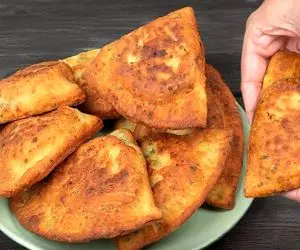 آموزش آشپزی؛ اگه سیب زمینی داری این پیراشکی خوشمزه رو حتما درست کن