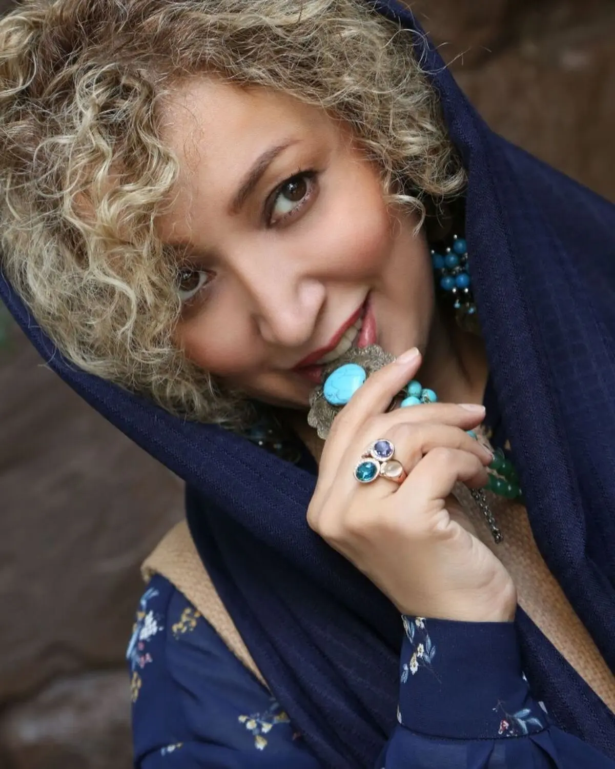 نگار عابدی