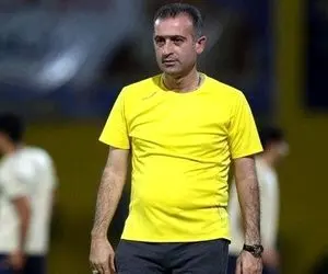 (عکس) کمالوند: روی خوش ‌رنگ ‌ترین نیمکت ایران هستم 