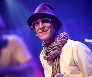 آواز معروفا؛ مرتضی پاشایی خدابیامرز قلب و روح همه رو تسخیر با این کار جوانیش