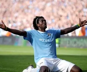 شادی گل آرمان رمضانی در دربی به سبک امانوئل آدبایور