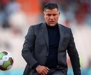 علی دایی: نخواستم کنار احمدی‌نژاد بنشینم!