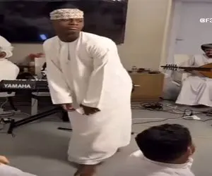 آواز شاد؛ عربا تو یه لیگ دیگه میرقصن پسر عین مار شلنگی رقصید پیچ و مهره نداره