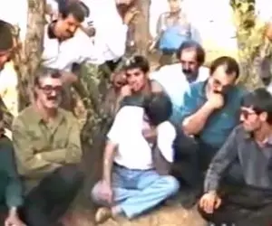 آواز ماندگار؛ استاد محمدرضا شجریان تو پارک زمین نشسته و واسه یه ملت با سوز آهنگ خوند