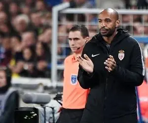 آنری مربی بورنموث نمی شود