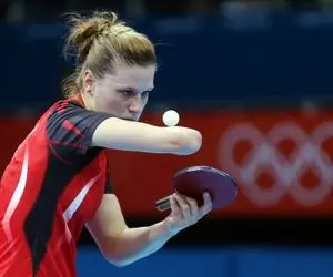 (عکس) ناتالیا پارتیکا پینگ پونگ باز شگفتی ساز و یک دست در المپیک