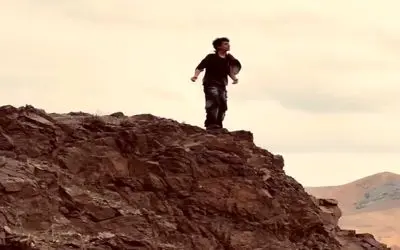 آواز احساسی؛ بنازم پسر چه صدایی چه سوزی داره کوه اکو میده موهای تنت سیخ میشه