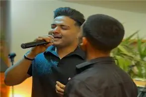 آواز جگرسوز؛ سرباز جناب سروان نزن قلبم ضعیف خوند صداش انقد سوزناک دلت ریش میشه