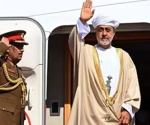 عمامه سفید سلطانِ عمان در سفر به تهران به چه معناست؟