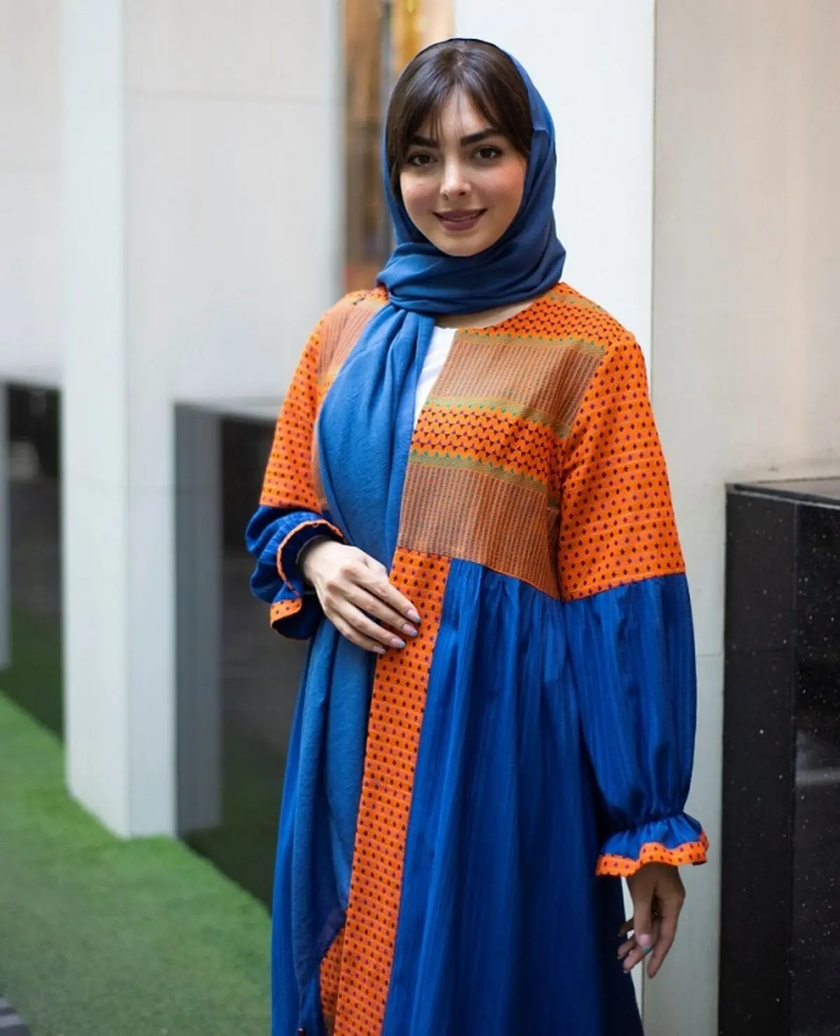 مانتو آبی