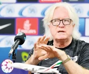 سر مربی سابق استقلال اخراج شد!