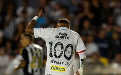 رسمی؛ قرارداد نیمار با سانتوس تمدید شد