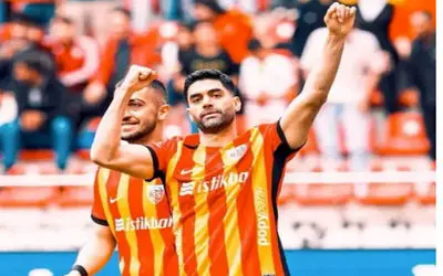 نقشه استقلال برای شکار علی کریمی بدون پرداخت نجومی!