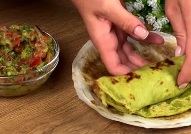 آموزش آشپزی؛ با 3 قلم مواد این غذای خوشمزه رو درست کن