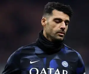 (عکس) ادعای خبرنگار ایتالیایی درباره مشتریان طارمی