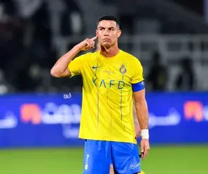 (عکس) واکنش عجیب رونالدو به تشوق مسی!