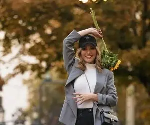 آواز محلی؛ آواز خوانی متین ستوده به زبان لری