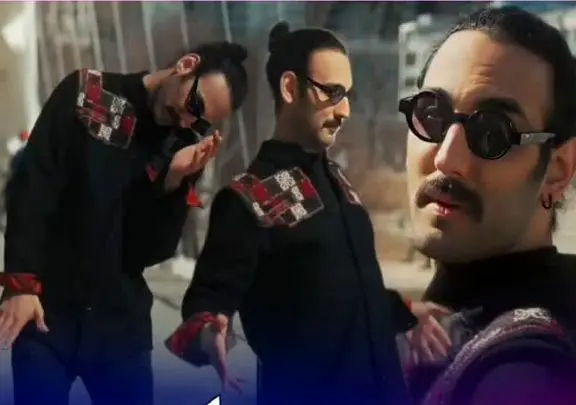 آواز عجیب؛ پسر مهران مدیری با مانکن تو خیابونا رقص عجیب میره دهنت باز میمونه