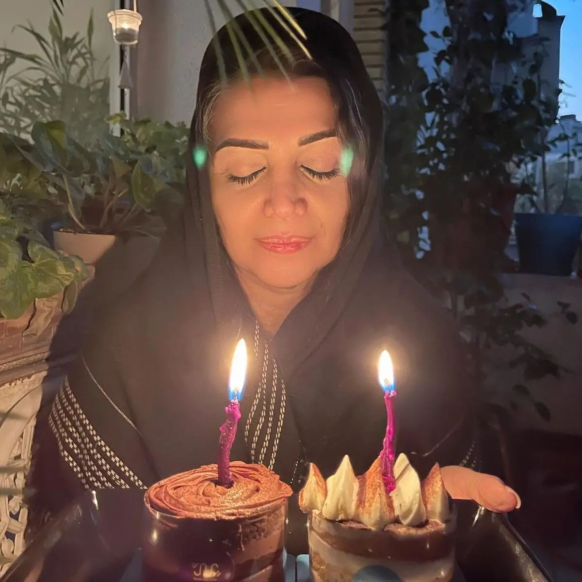 الهام پاوه نژاد 