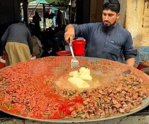 غذای خیابانی؛ جغول بغول جذاب خیابانی با مخلوط گوشت و جگر بره با گوجه و فلفل