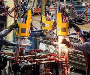 آیا پای پاداش یک میلیون تومانی به سفره کارگران باز می شود؟