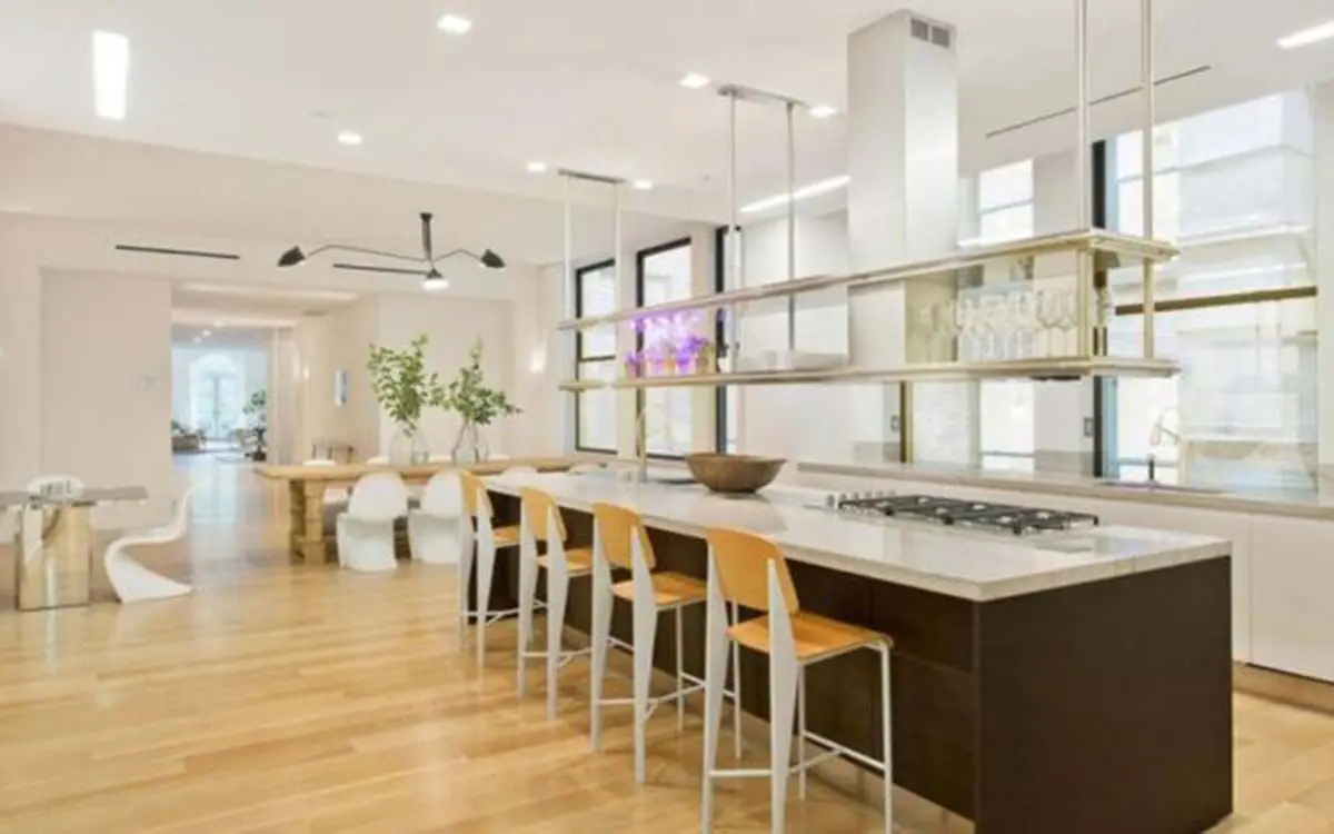 Chelsea-Clinton-apartment-750x375