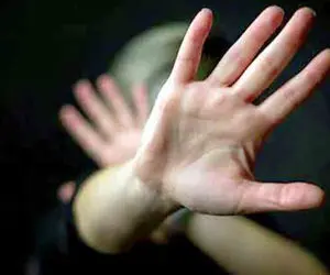 کمین 2 شیطان پست در سرویس بهداشتی زنانه!
