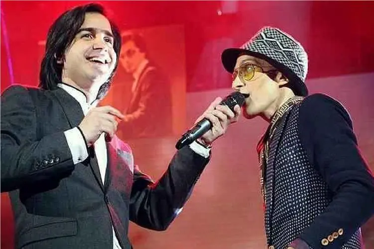 آواز احساسی/پاشایی جاده یکطرفه رو چنان قبل مرگش با سوز اجرا کرد کل سالن به گریه افتاد