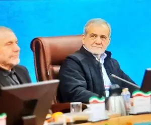 وقت جلسات رئیس‌جمهور را چه کسی تنظیم می‌کند؟ / چرا رئیس‌دولت جای گوش‌دادن حرف می‌زند؟