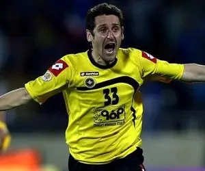 مهاجم پرسپولیسی سپاهان درخواست جدایی داد!