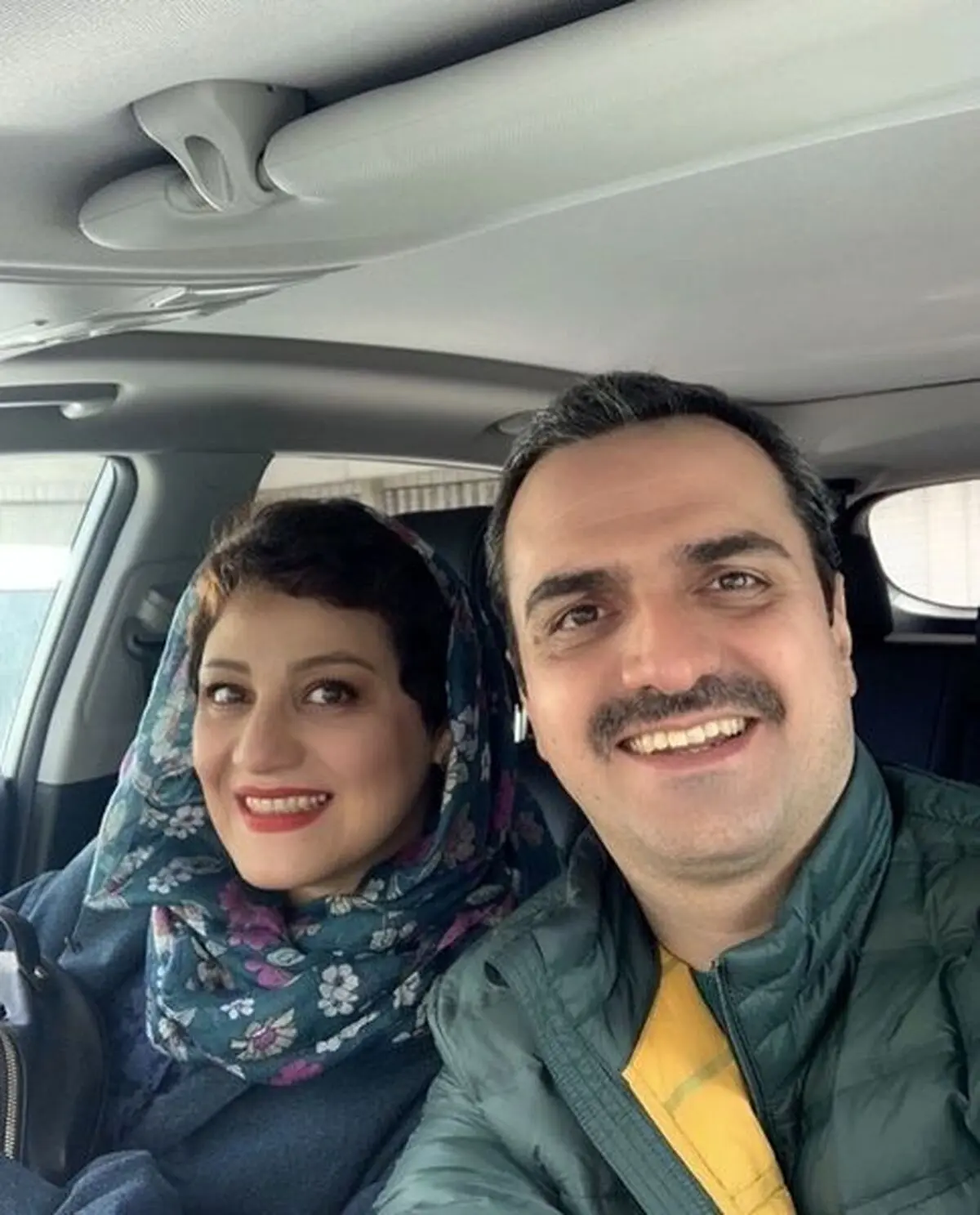 سلفی+بازیگر+«افرا»+و+همسرش+در+ماشین+_عکس