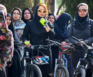 نماینده خبرگان: دوچرخه‌ سواری زنان توهین به خداست!